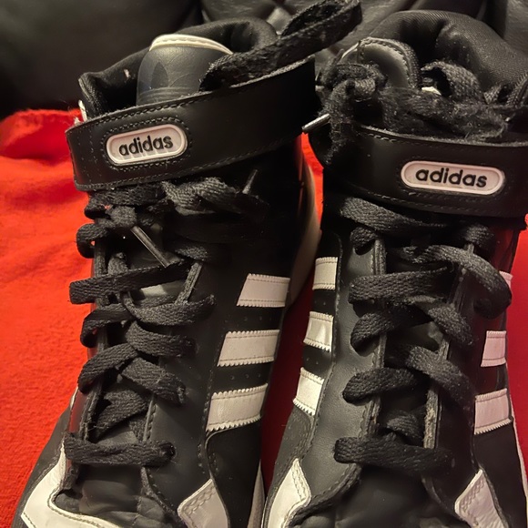 Adidas forum og size 14 black and white